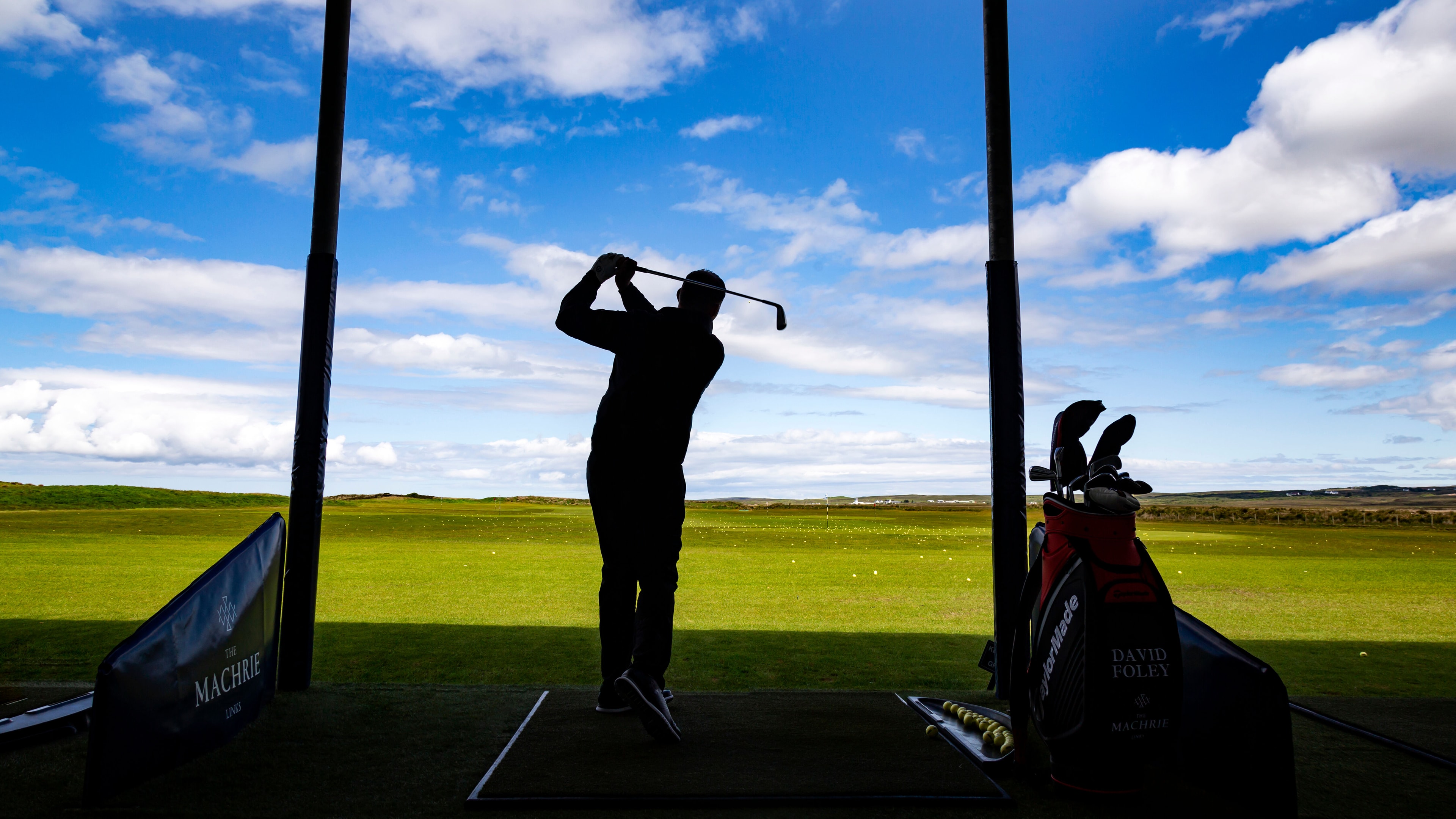 Another Place, The Machrie-gallery